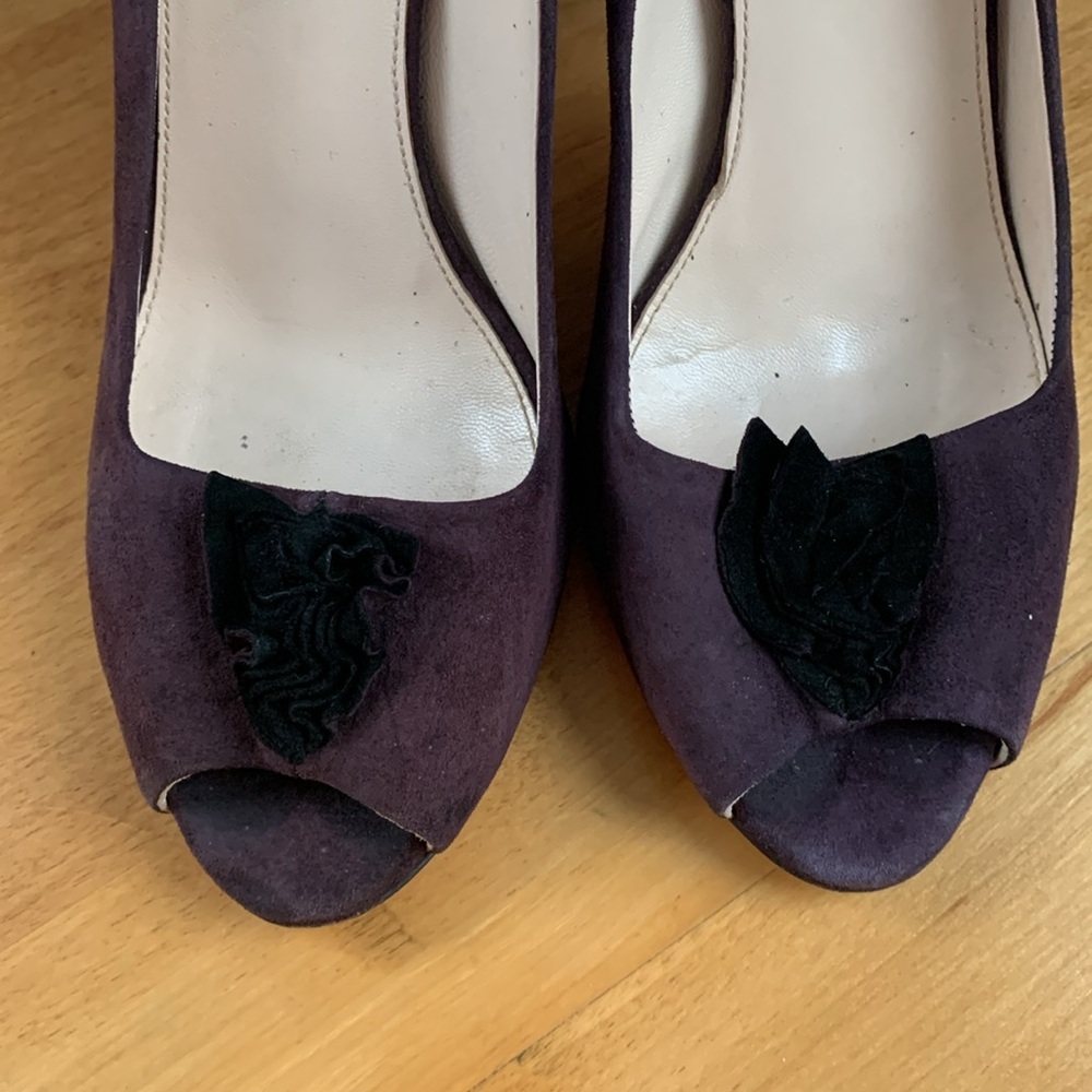 Prada purple suede heels US size 6.5 EUR 36.5 GUC peep toe black ruffles - Picture 2 of 15